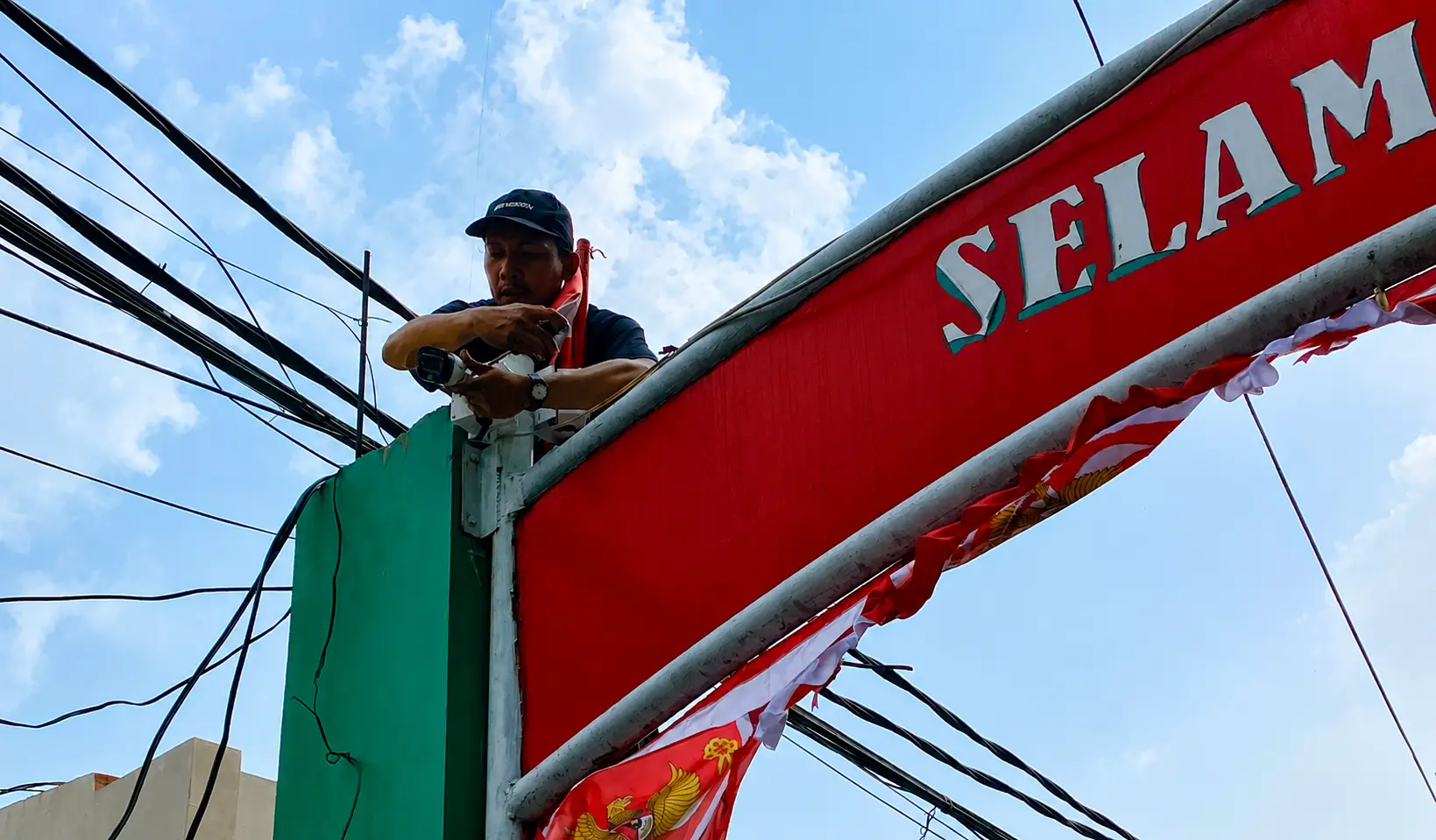 Dokumentasi pemasangan CCTV Depok — proses instalasi, foto 10