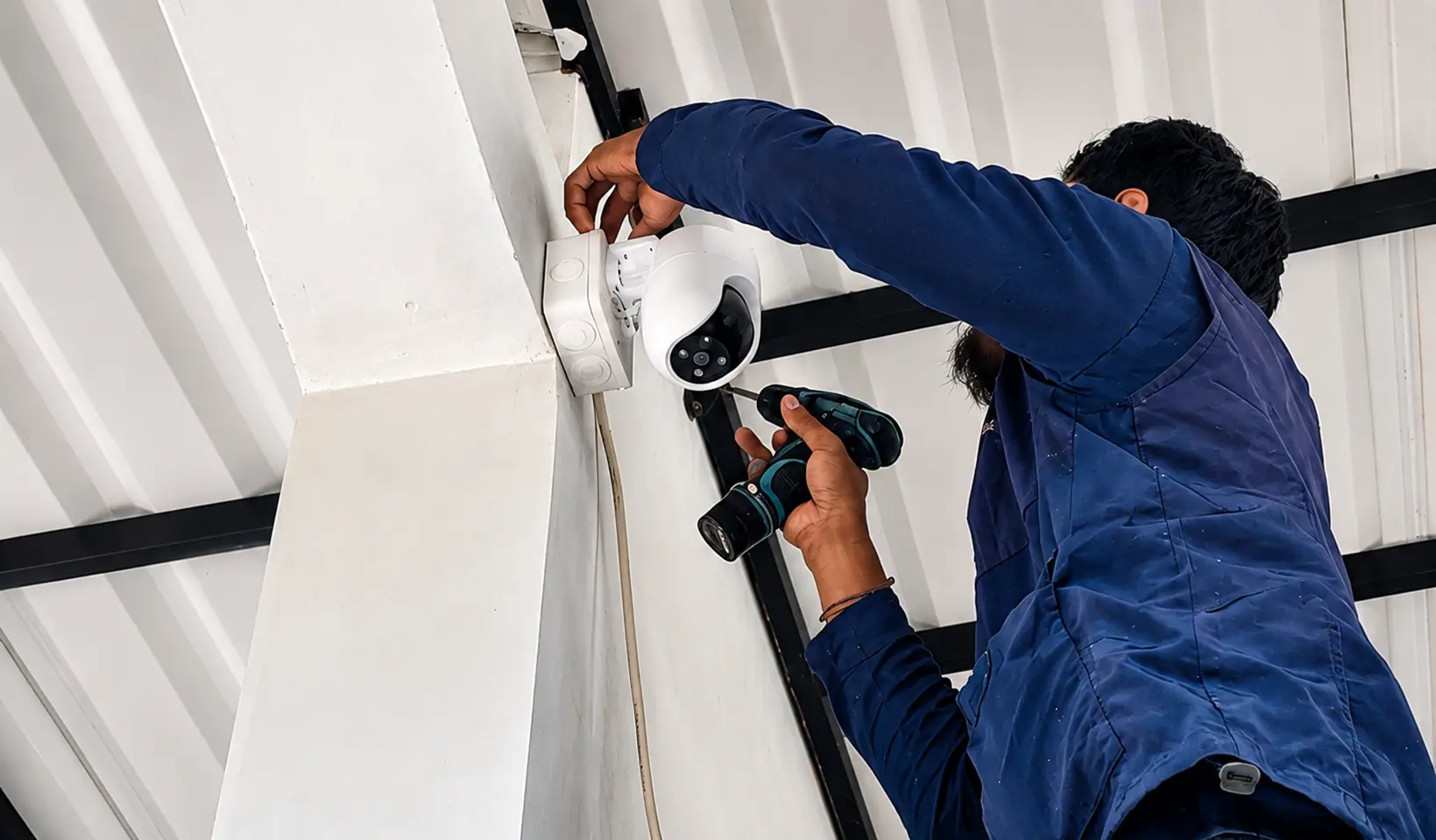 Dokumentasi pemasangan CCTV Depok — proses instalasi, foto 6