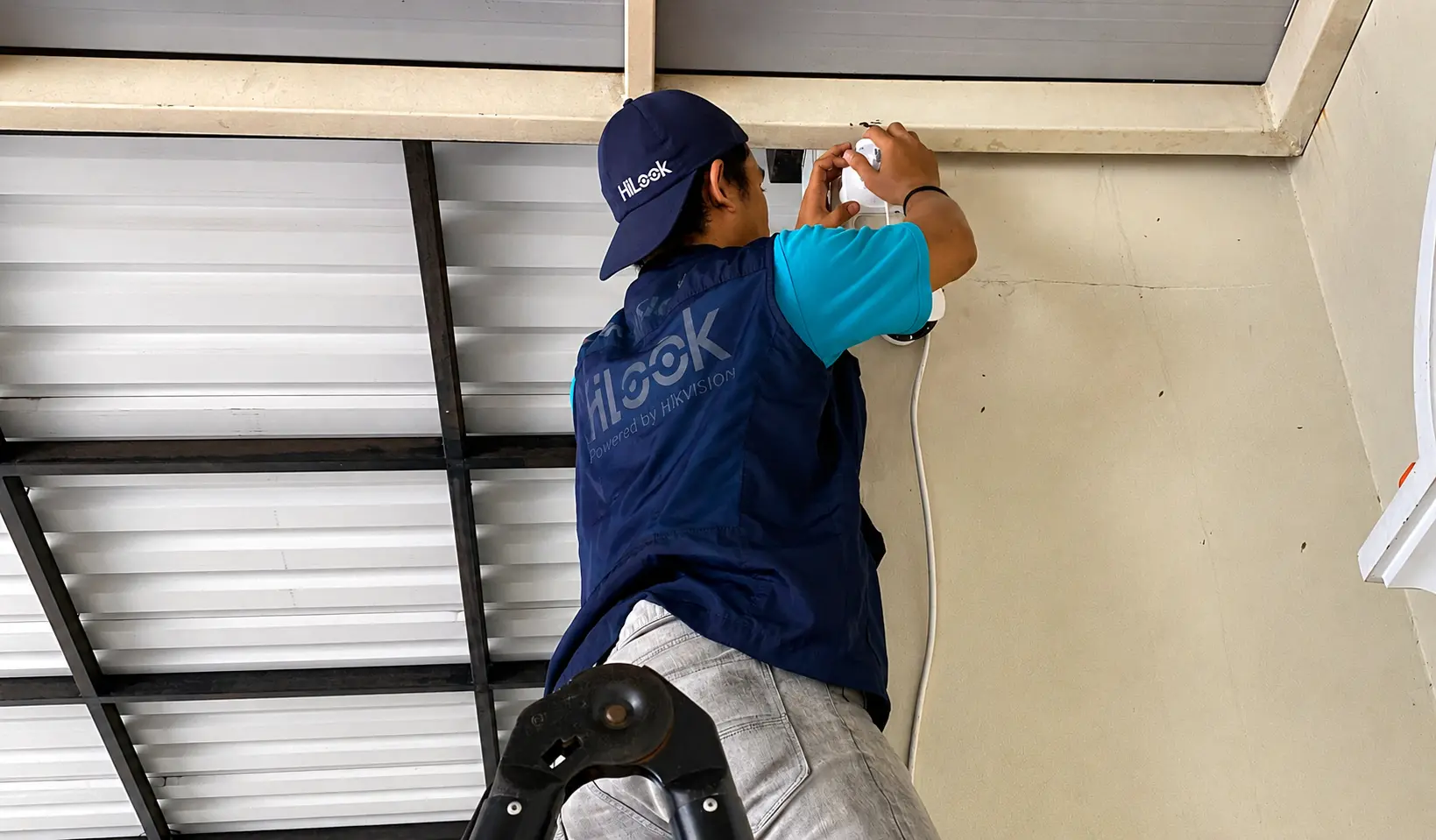 Dokumentasi pemasangan CCTV Depok — proses instalasi, foto 7