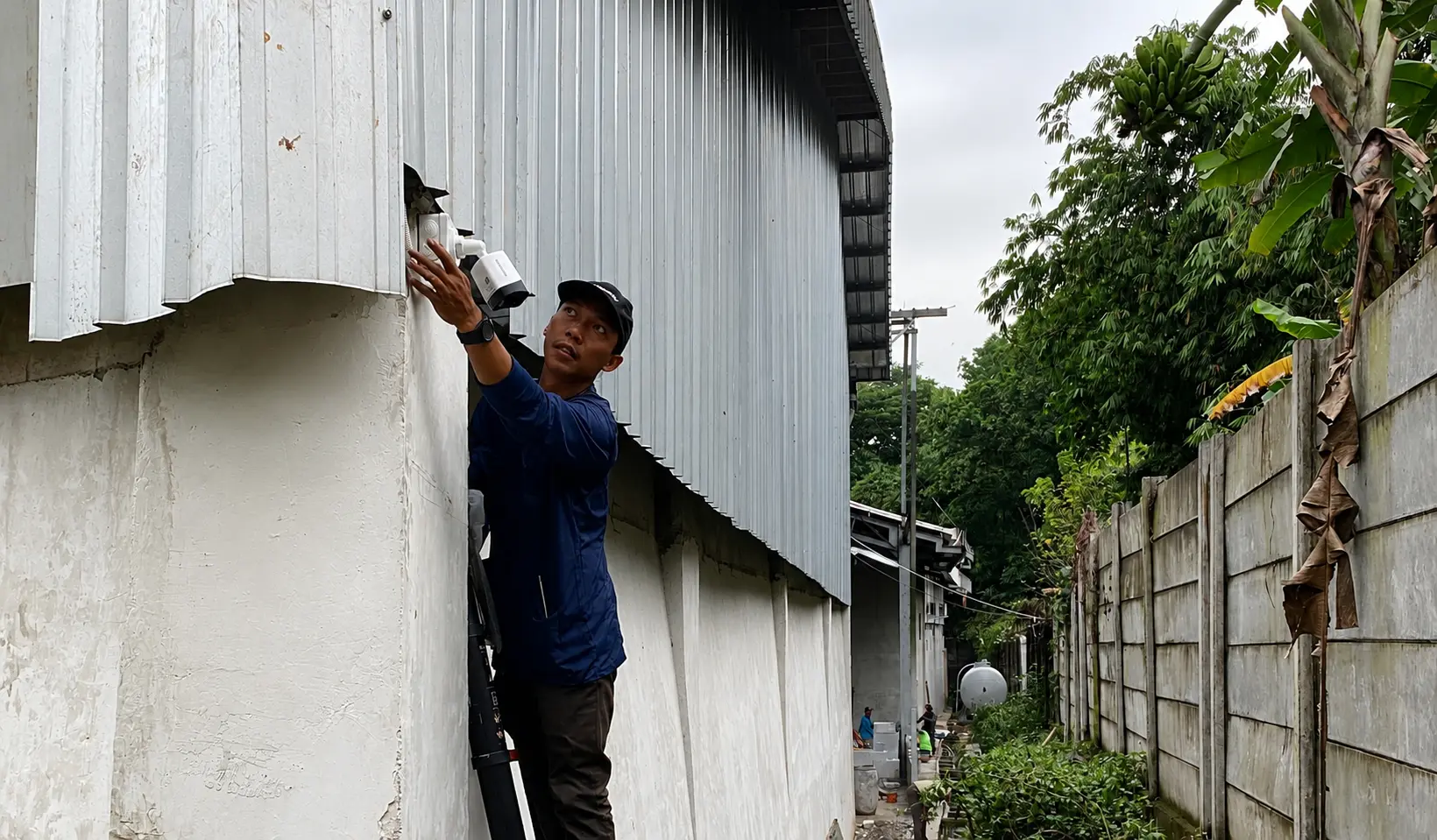 Dokumentasi pemasangan CCTV Depok — proses instalasi, foto 8