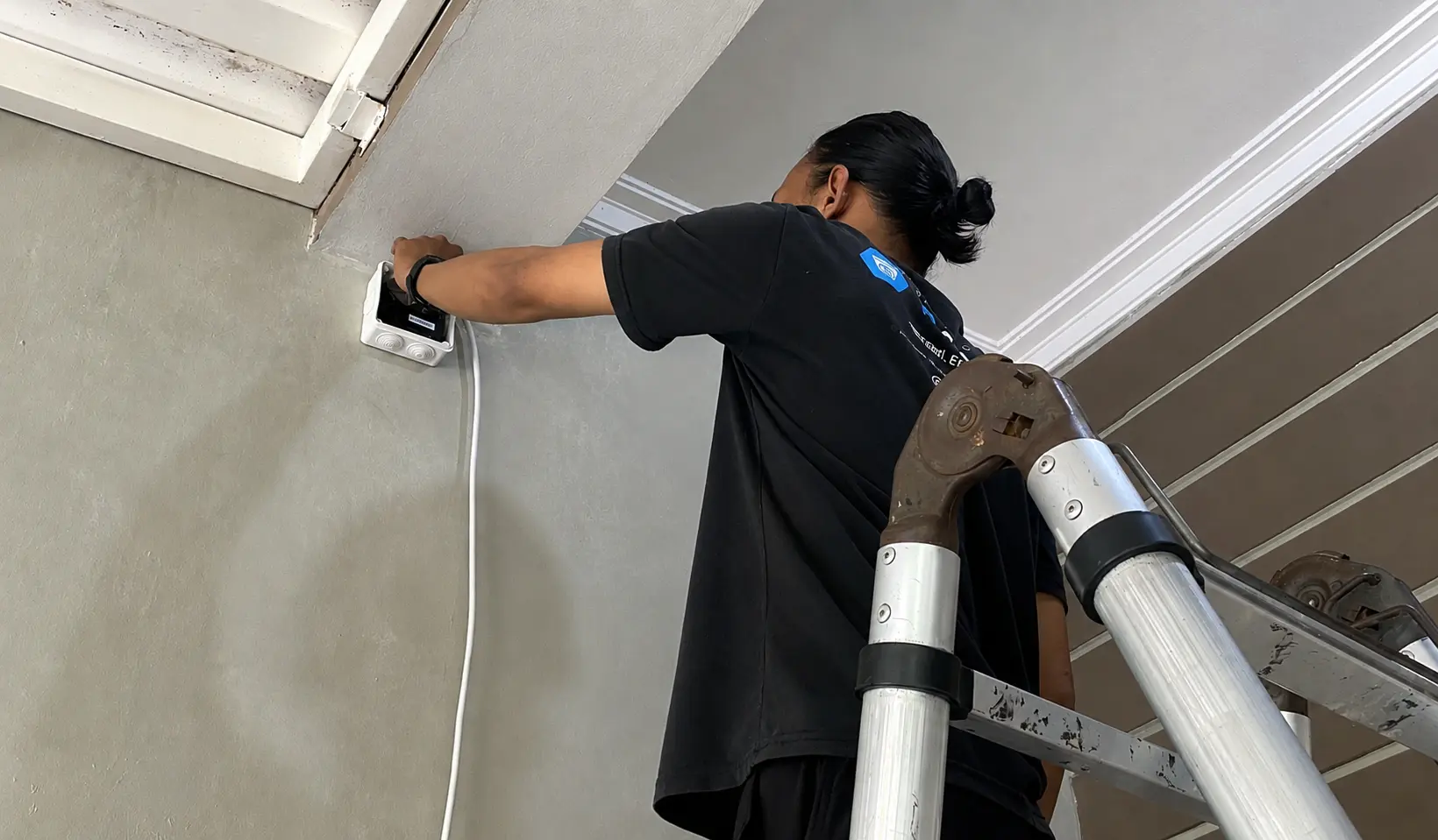 Dokumentasi pemasangan CCTV Depok — proses instalasi, foto 9